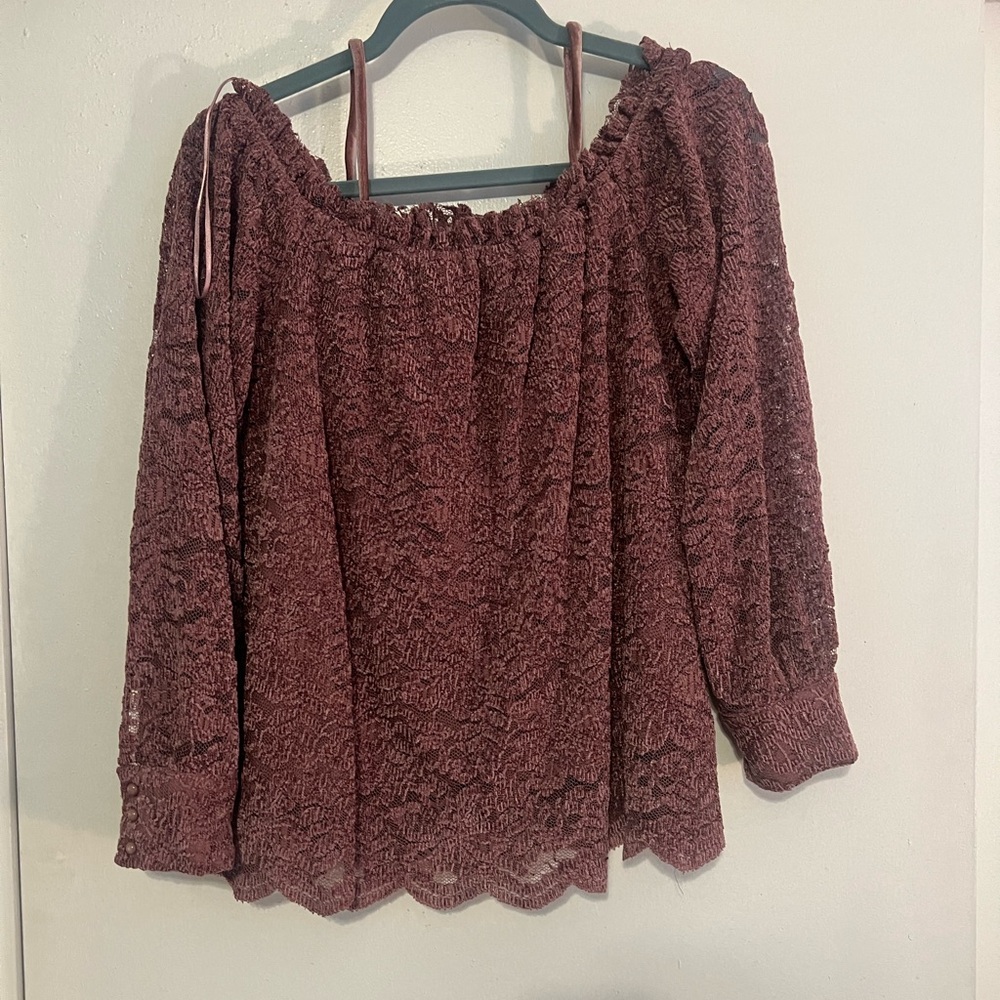 Elegant Lace Off-Shoulder Blouse - Burgundy